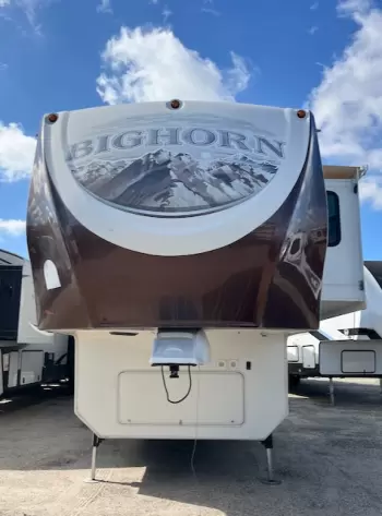 Used 2014 Heartland RV Bighorn 3570RS for sale in Picayune, MS