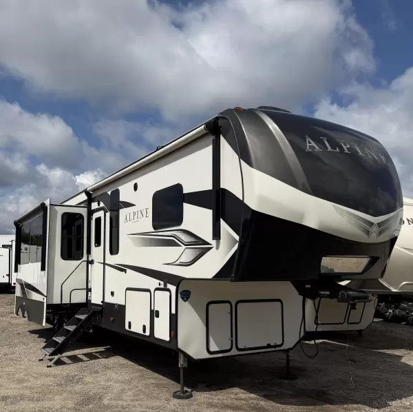 Consignment 2023 Keystone RV Alpine 3912DS for sale in Picayune, MS