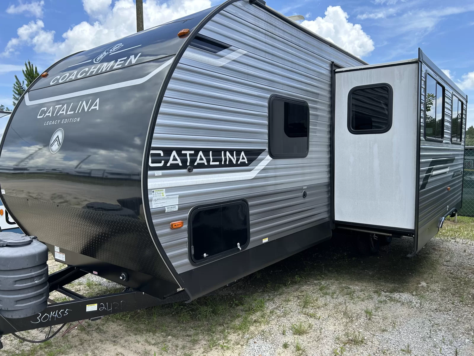New 2025 Coachmen RV Catalina Summit Series 8 243RBS for sale in Gulfport