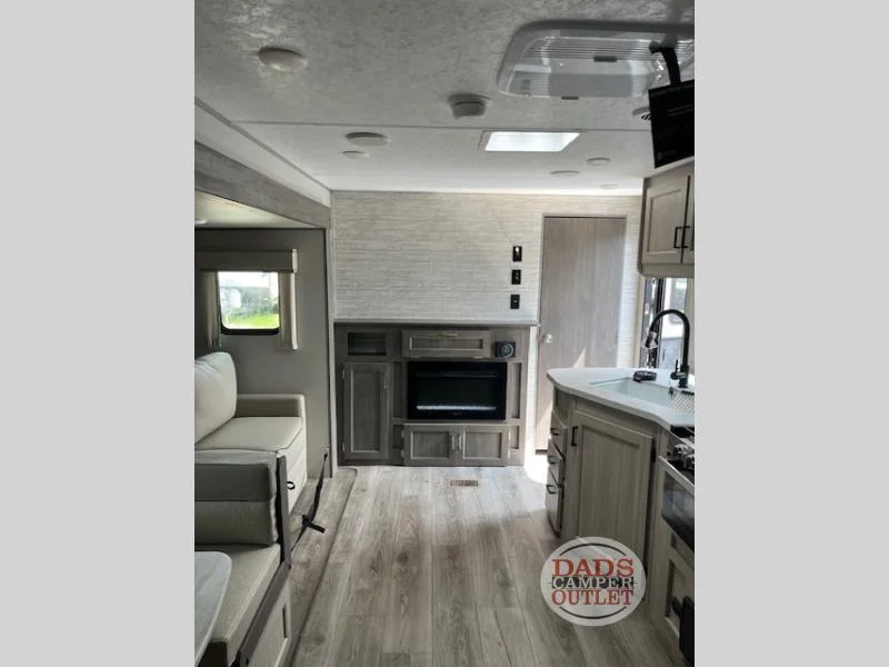 New 2025 Coachmen RV Catalina Legacy Edition 293QBCK for sale in Gulfport