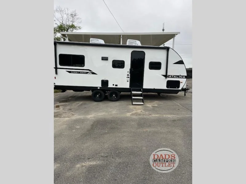 New 2025 Coachmen RV Catalina Summit Series 8 221EPIC for sale in Gulfport