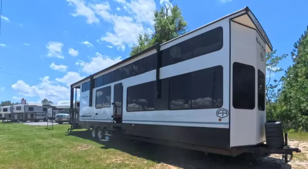 New 2025 Forest River RV Salem Grand Villa 42VERANDA for sale in Gulfport, MS