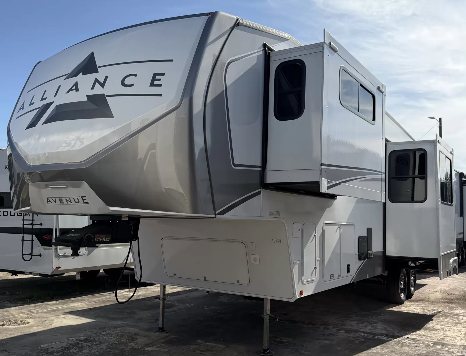 New 2026 Alliance RV Avenue 35RKS for sale in Picayune