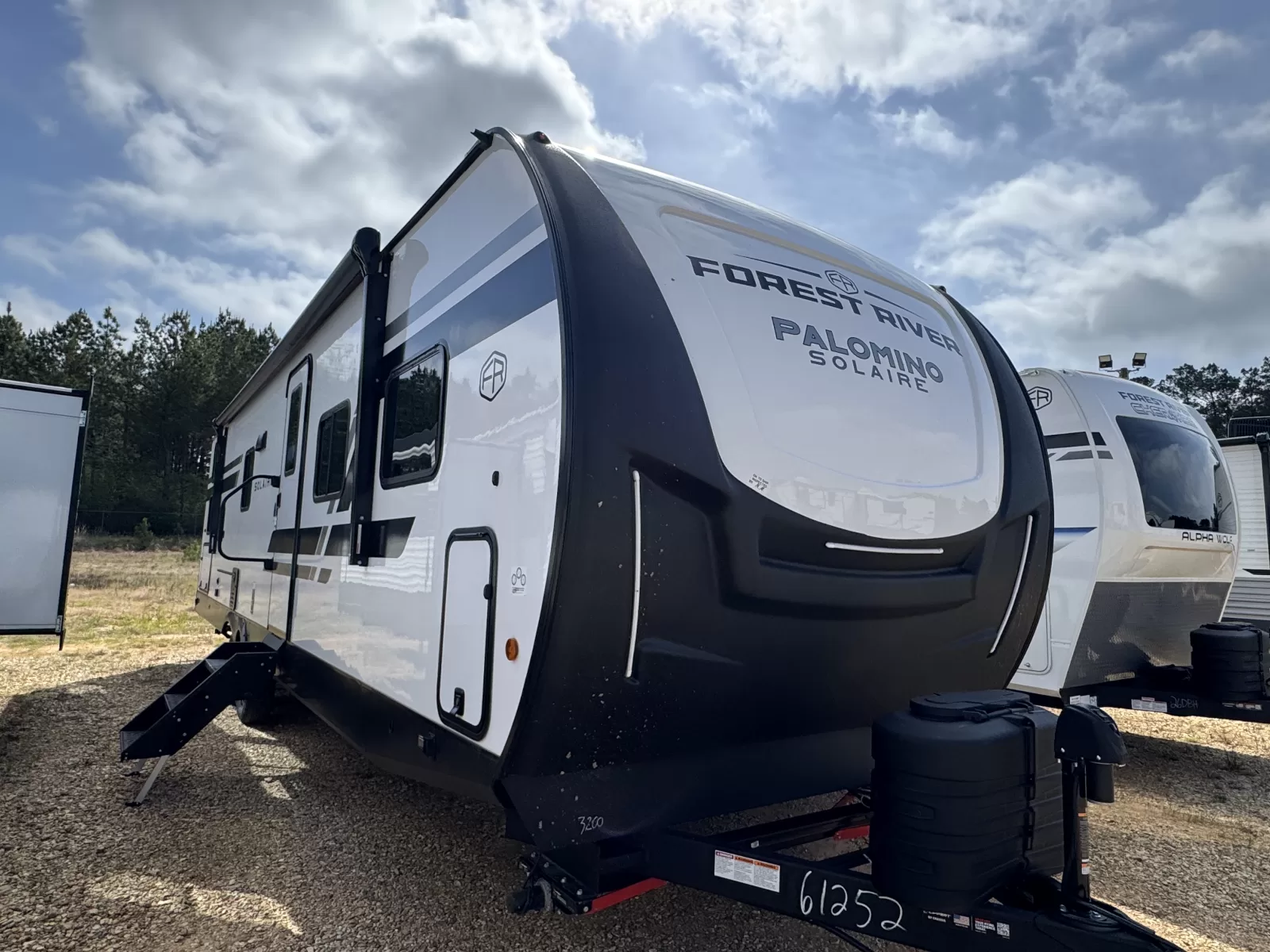 New 2026 Palomino RV SolAire Ultra Lite 3200TSBH for sale in Sumrall
