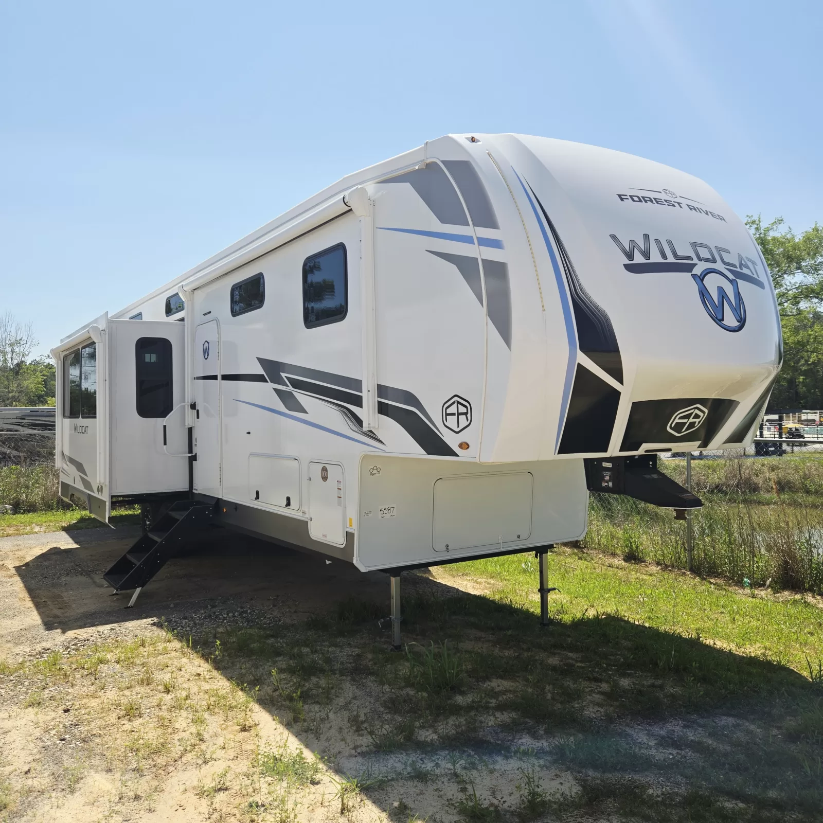 New 2026 Forest River RV Wildcat 34CRIB for sale in Gulfport