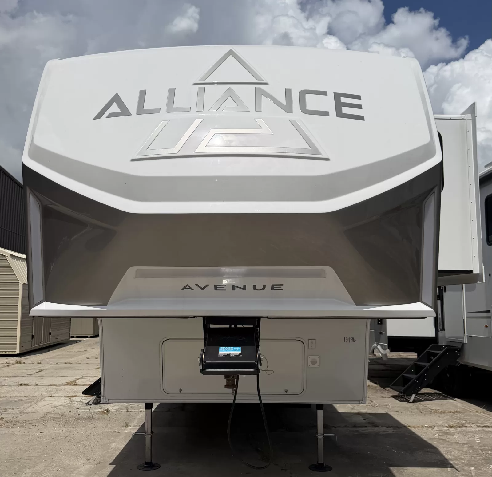 New 2027 Alliance RV Avenue 32RLS for sale in Picayune