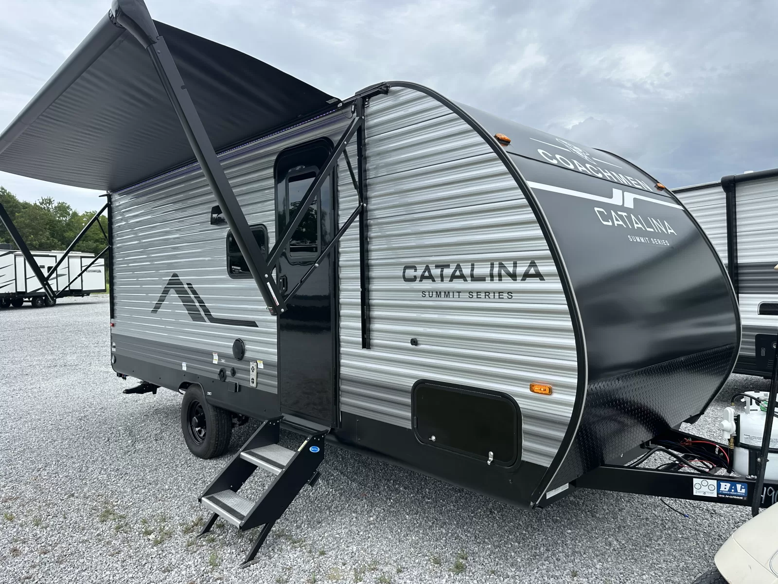 New 2027 Coachmen RV Catalina Summit Series 7 184MKS for sale in Lucedale