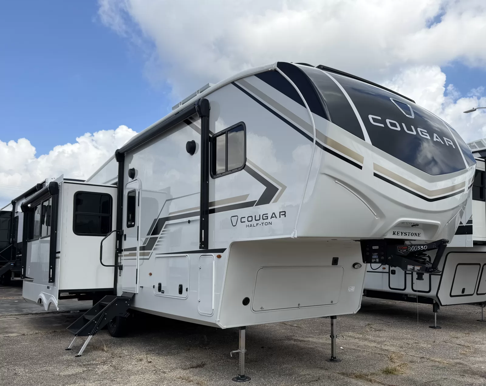 New 2027 Keystone RV Cougar 28RLI for sale in Picayune